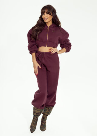 Bordowy dres Amore
